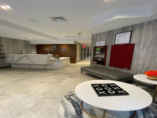 Фото Wingate by Wyndham New York Midtown South/5th Ave