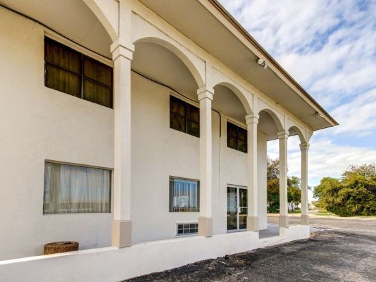 Фото Motel 6 Waco, Tx - Lacy Lakeview