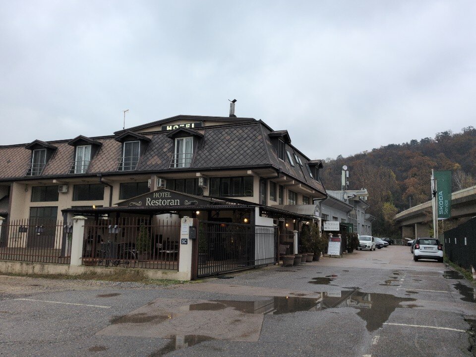 Фото отеля 2