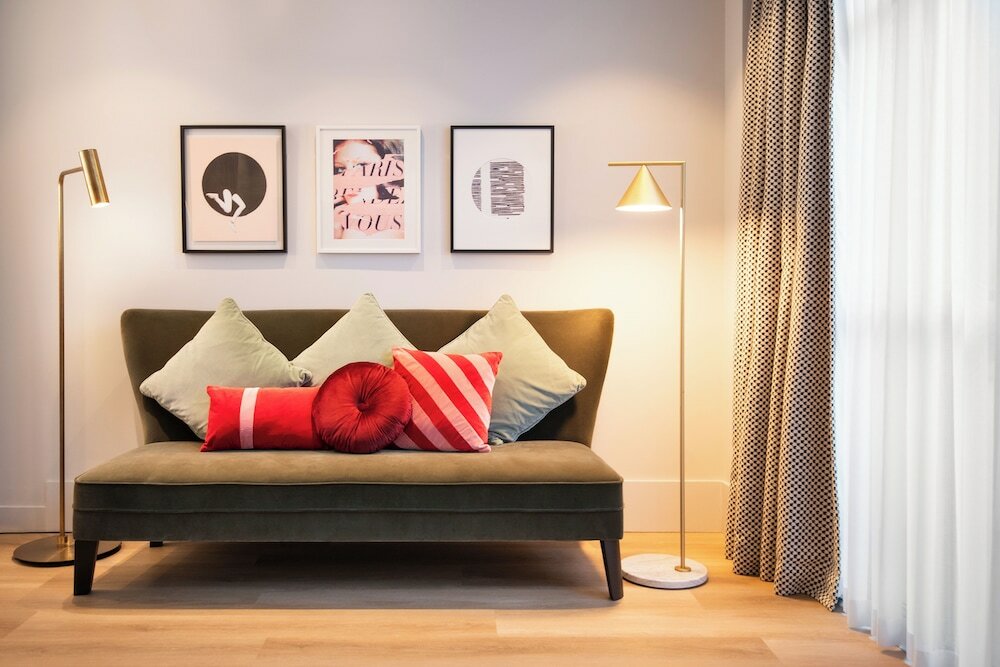 Фото Pillows Anna van den Vondel