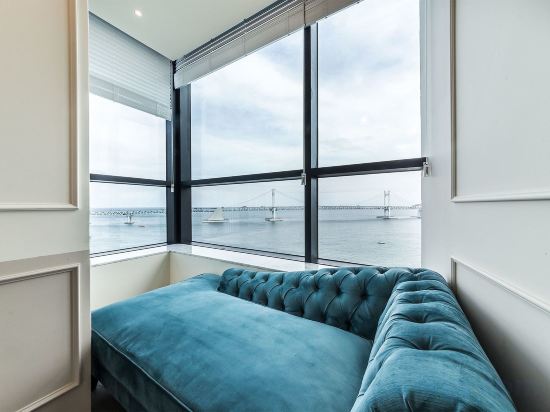 Фото H Avenue Hotel