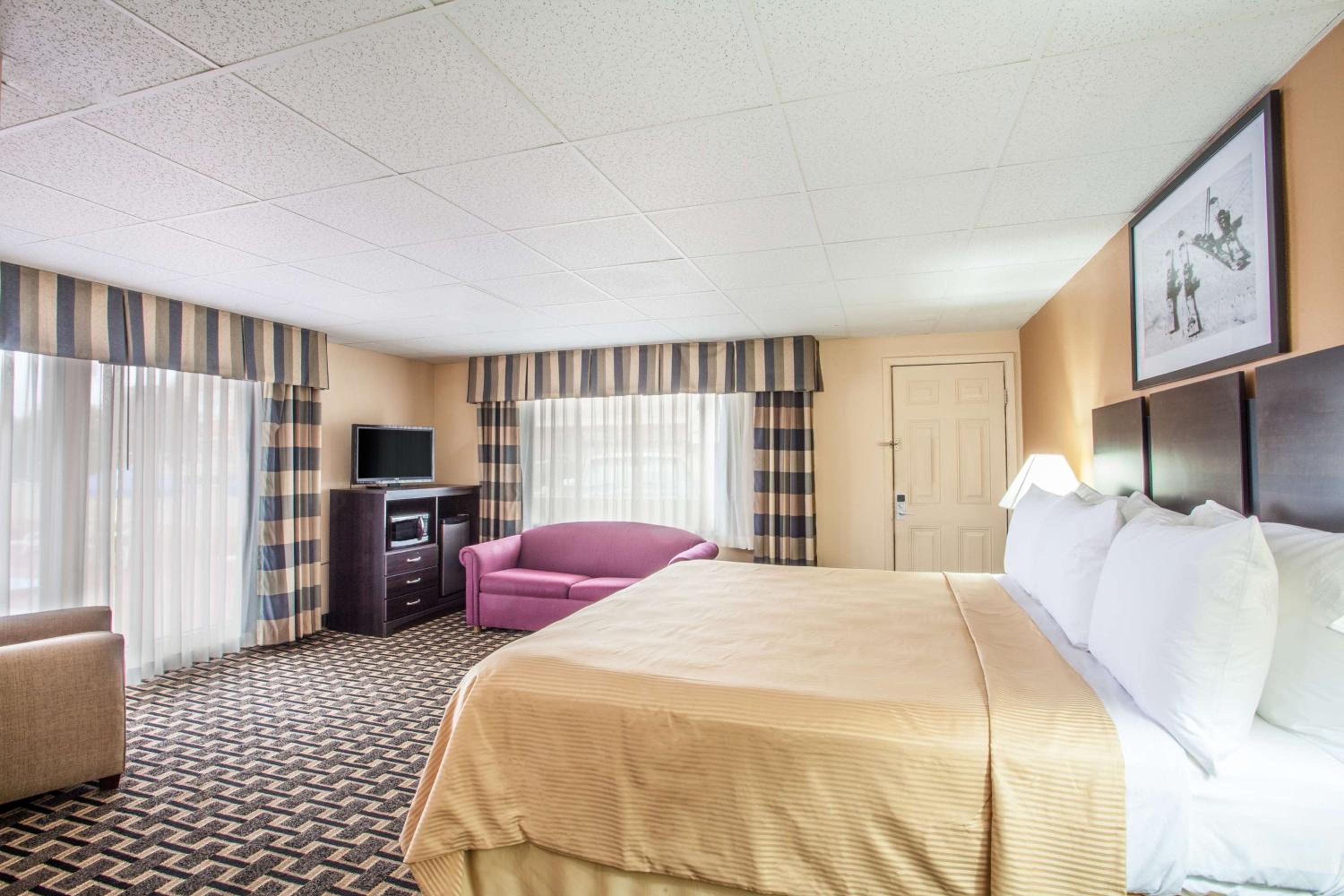Фото Travelodge by Wyndham South Burlington