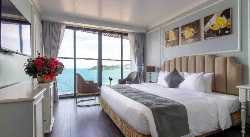 Фото La Vague Hotel