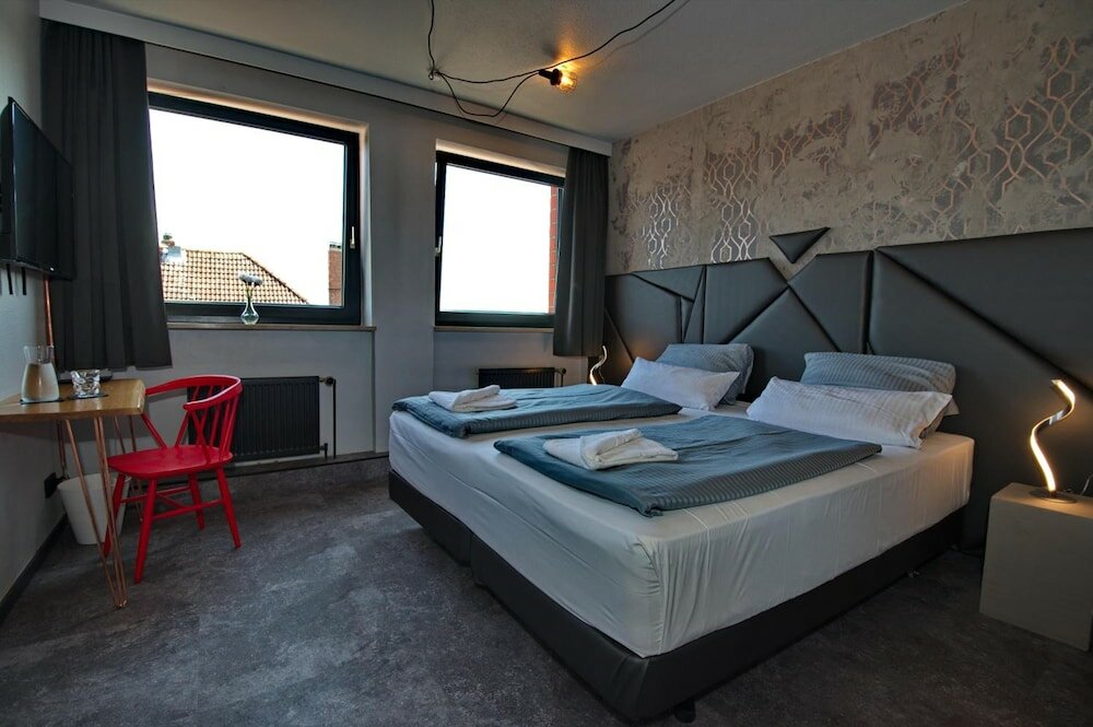 Фото Hotel Mecklenheide Hannover