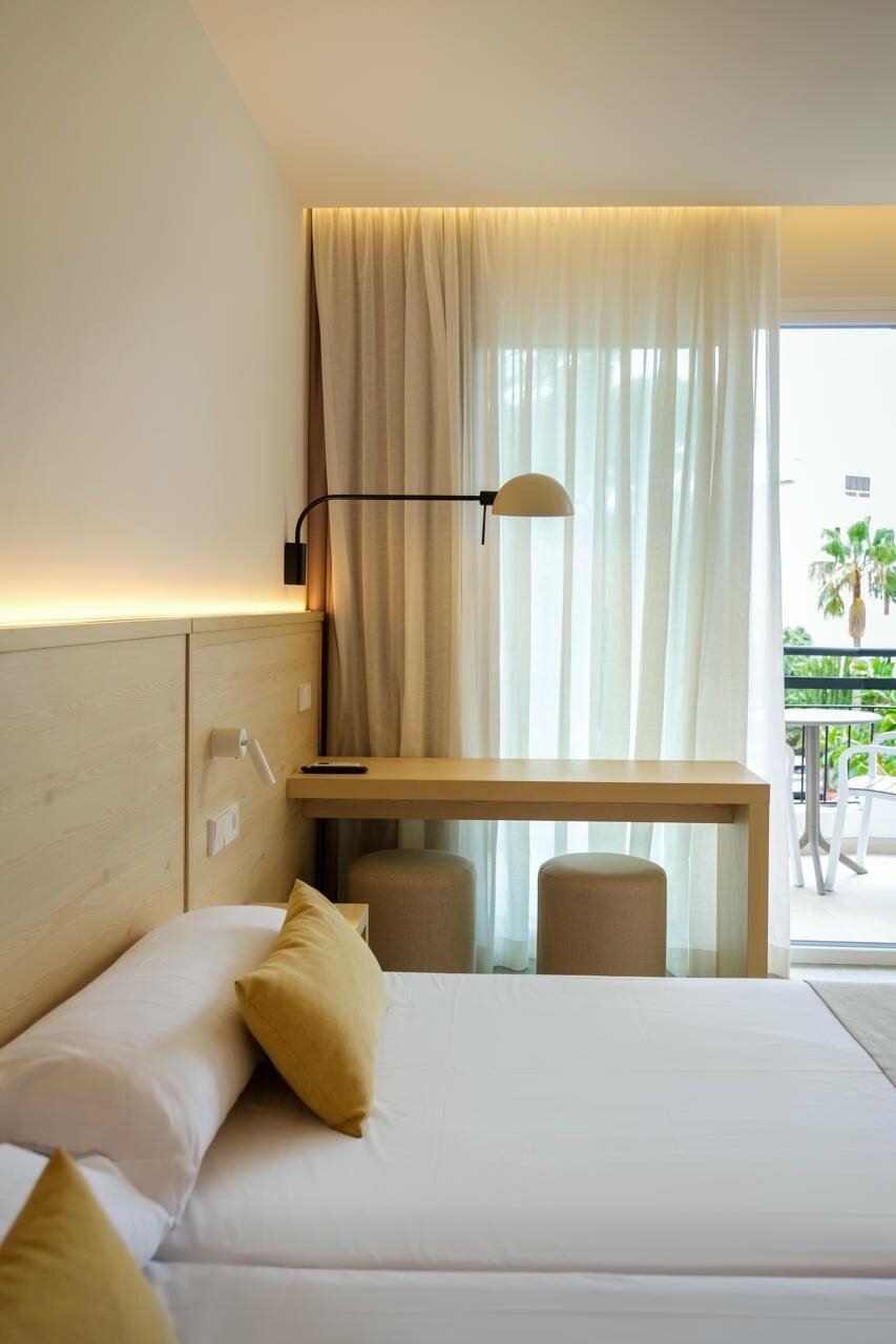 Фото Hotel Cabot Cala Ferrera