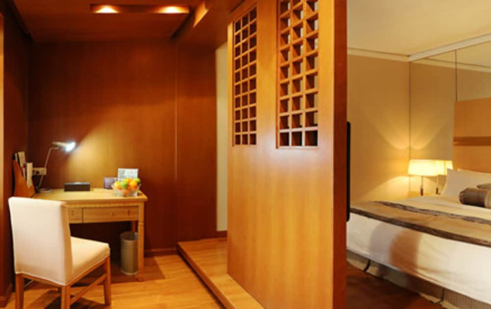 Фото Sovereign Hotel KunShan
