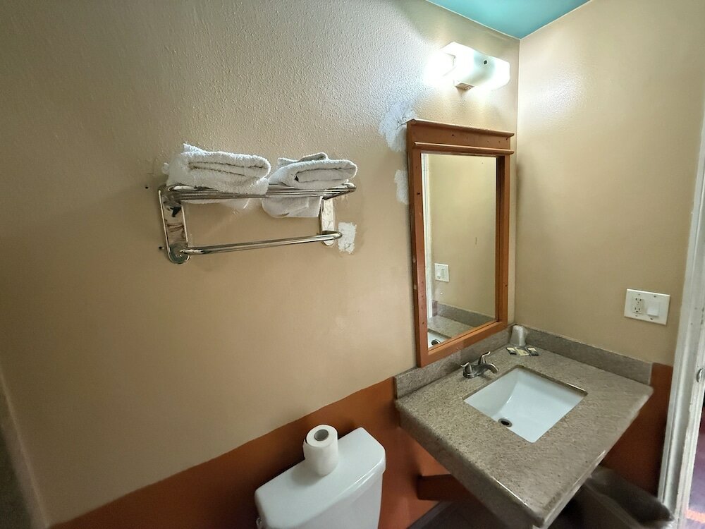 Фото Rocky Inn