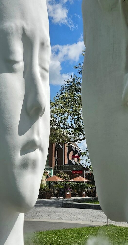 Фото Oranje Hotel Leeuwarden