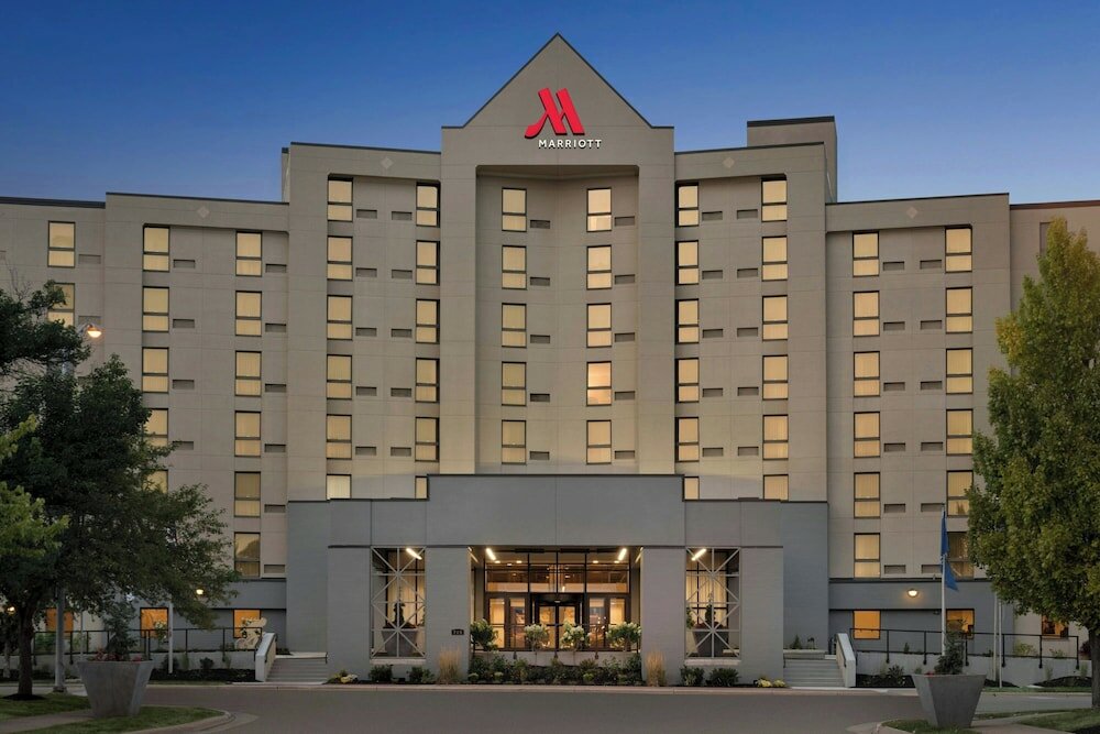 Фото Sheraton Madison Hotel