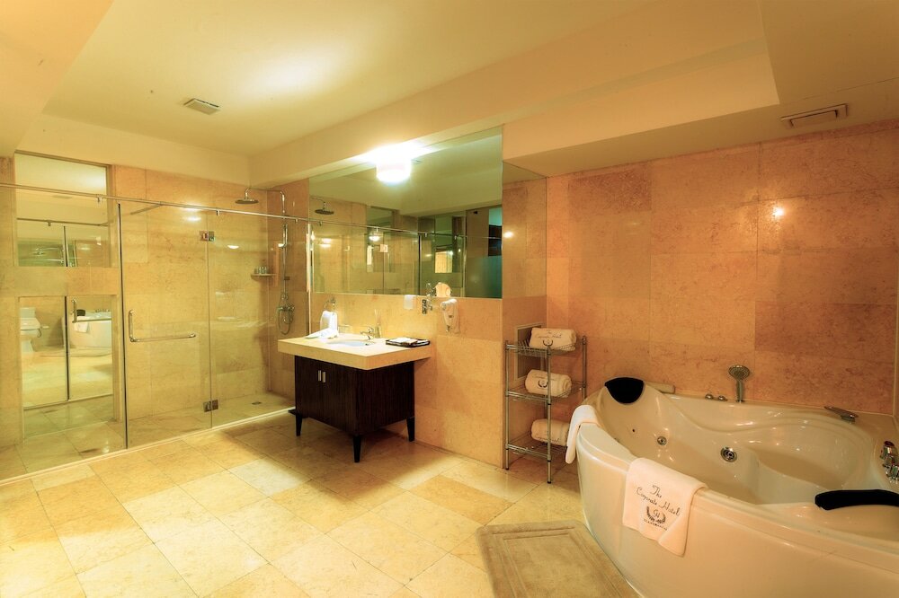 Фото The Corporate Hotel Convention Centre