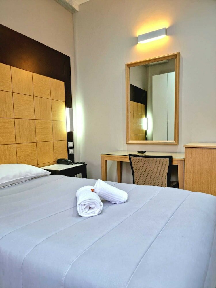 Фото Hotel Fiorella Milano