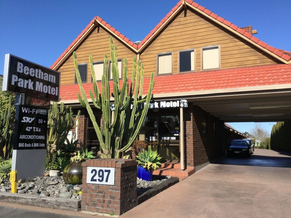 Фото Beetham Park Motel