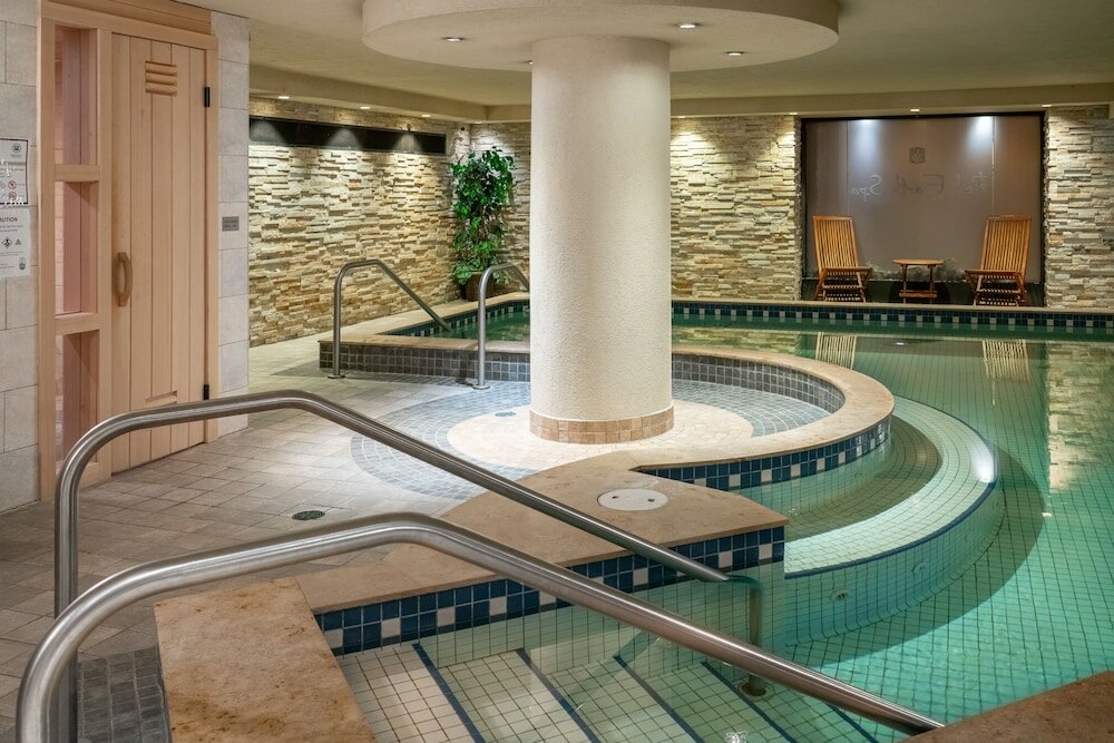 Фото Banff Caribou Lodge and SPA