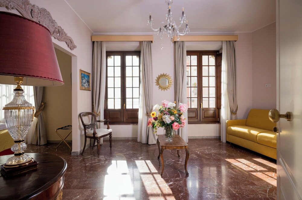 Фото Porta Di Mezzo Luxury B&b