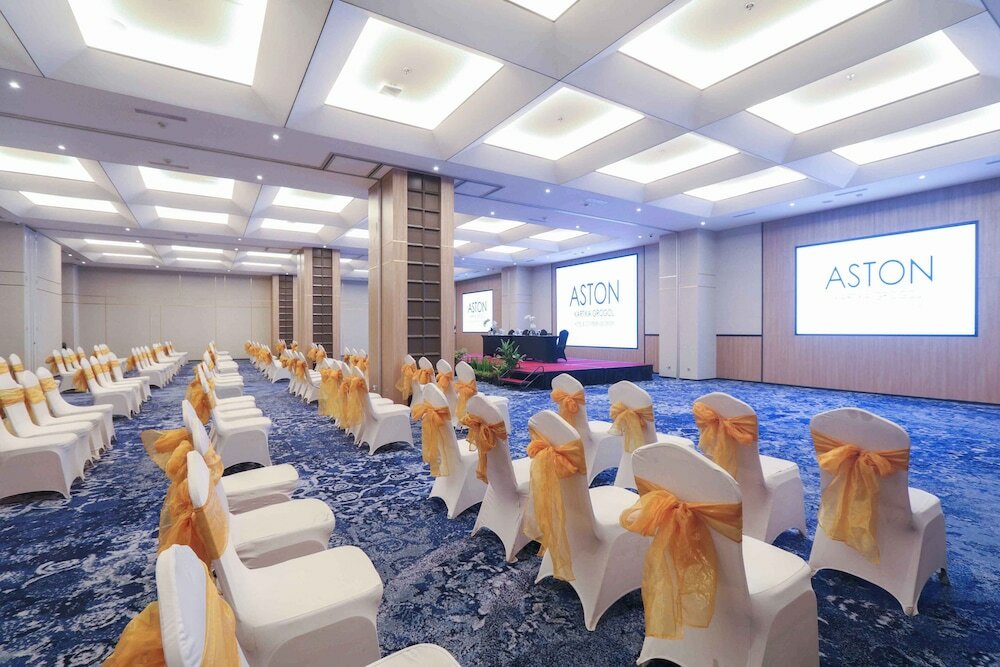 Фото Aston Kartika Grogol Hotel & Conference Center