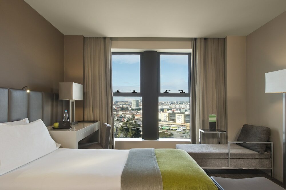 Фото Melia Braga Hotel & SPA
