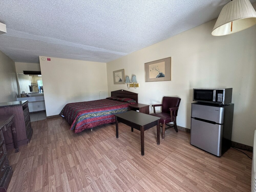 Фото Knights Inn Selma