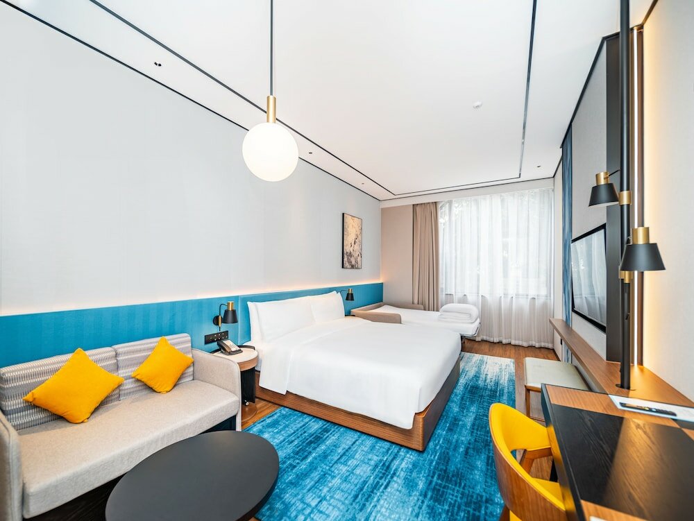 Фото Hilton Garden Inn Huizhou North Railway Station