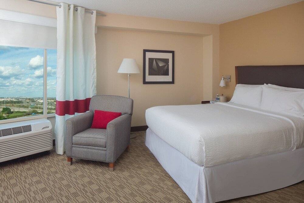 Фото Four Points by Sheraton Orlando International Drive