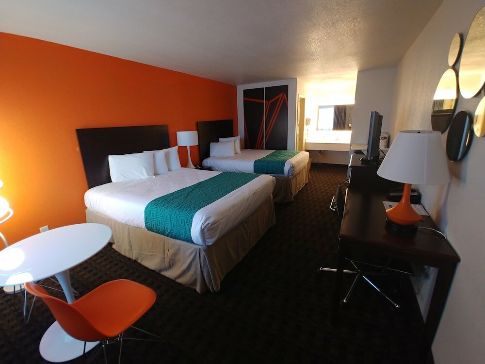 Фото Howard Johnson by Wyndham Modesto Ceres