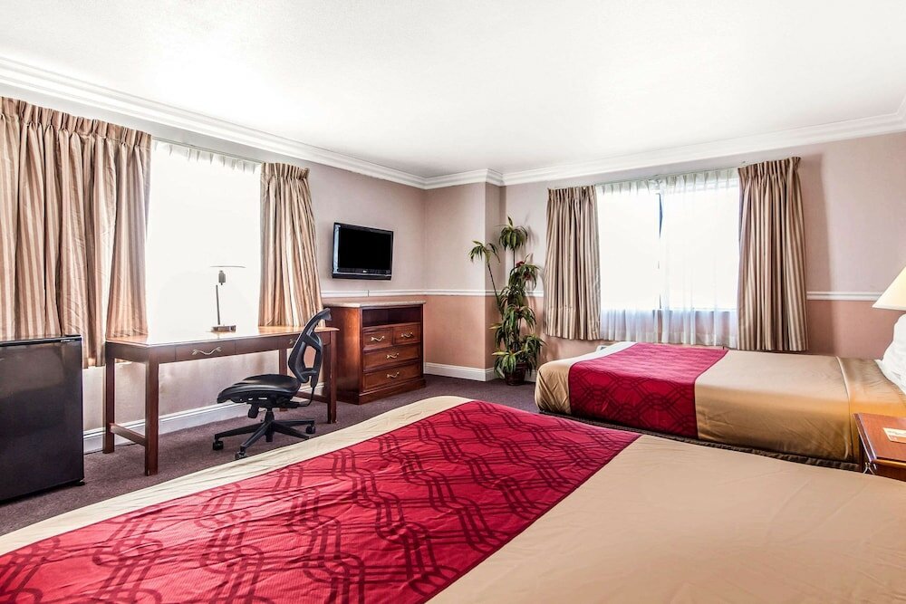 Фото Econo Lodge Castro Valley I-580