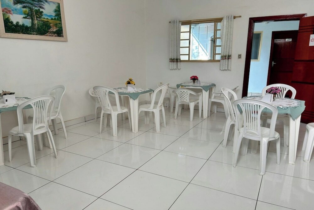 Фото Oyo Pousada Paraná, Cuiabá