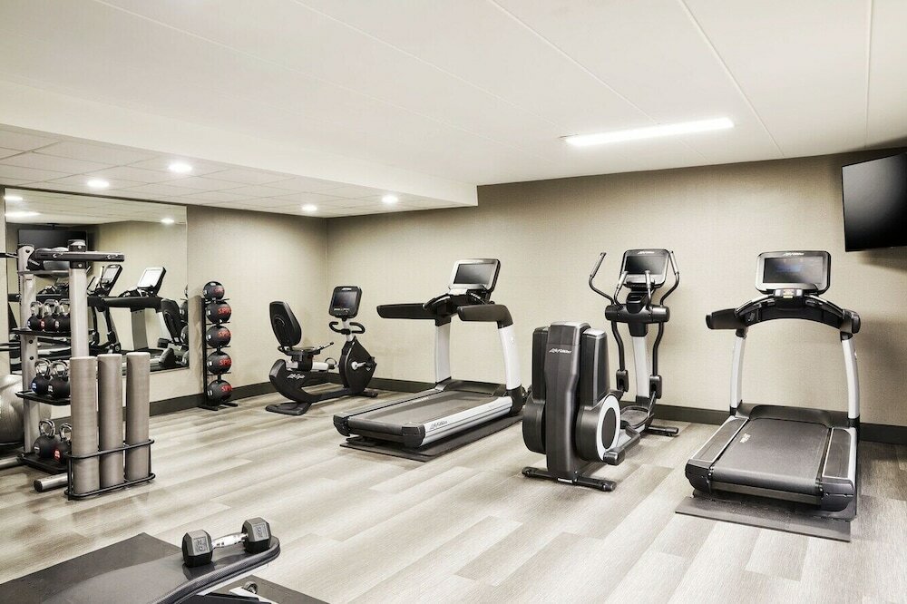 Фото Four Points by Sheraton Chicago Westchester/Oak Brook