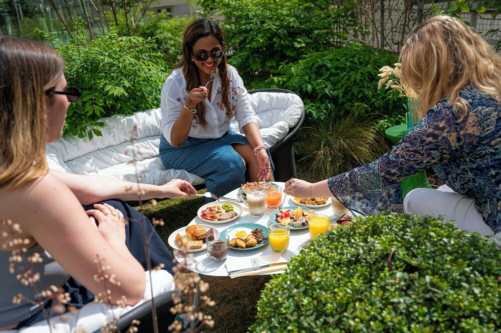 Фото TRIBE Paris La Défense Esplanade