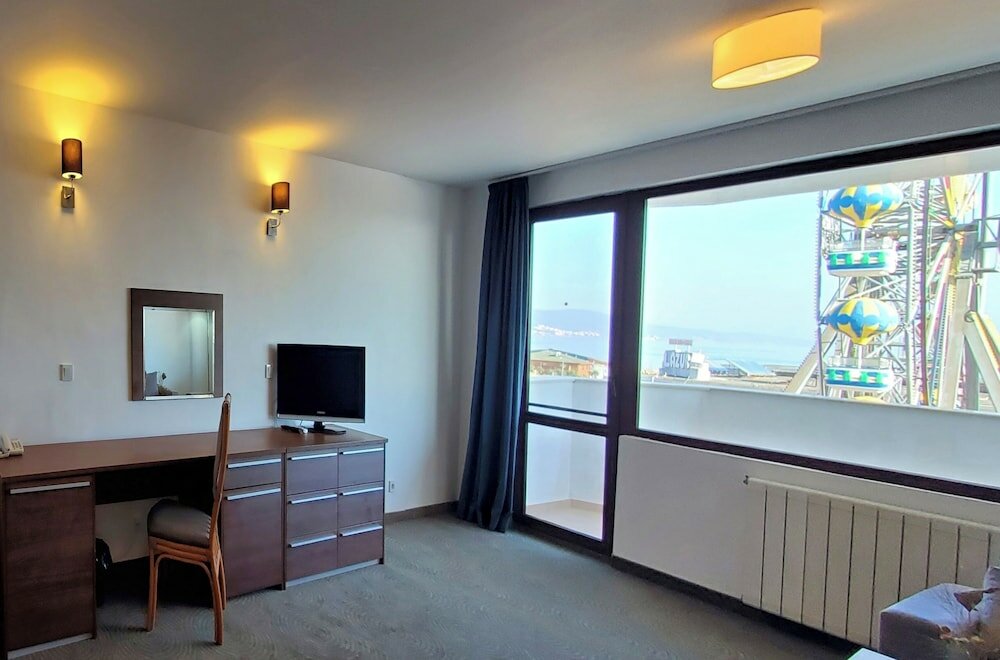 Фото Hotel Pomorie Sun