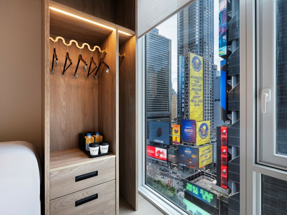 Фото Voco Times Square - Broadway by Ihg
