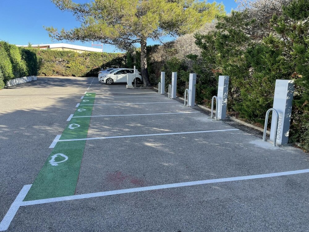 Фото Kyriad Martigues Sud