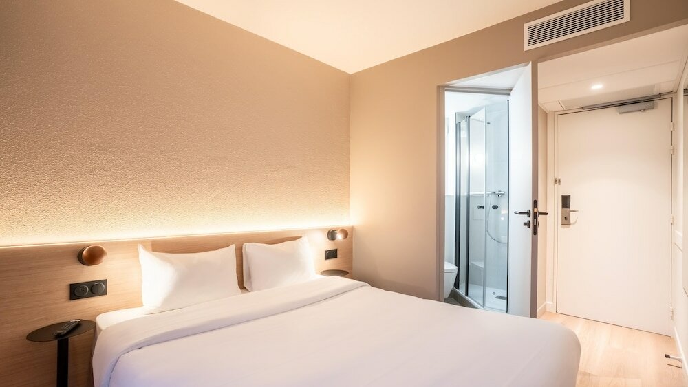 Фото Premiere Classe Paris Ouest Pont De Suresnes