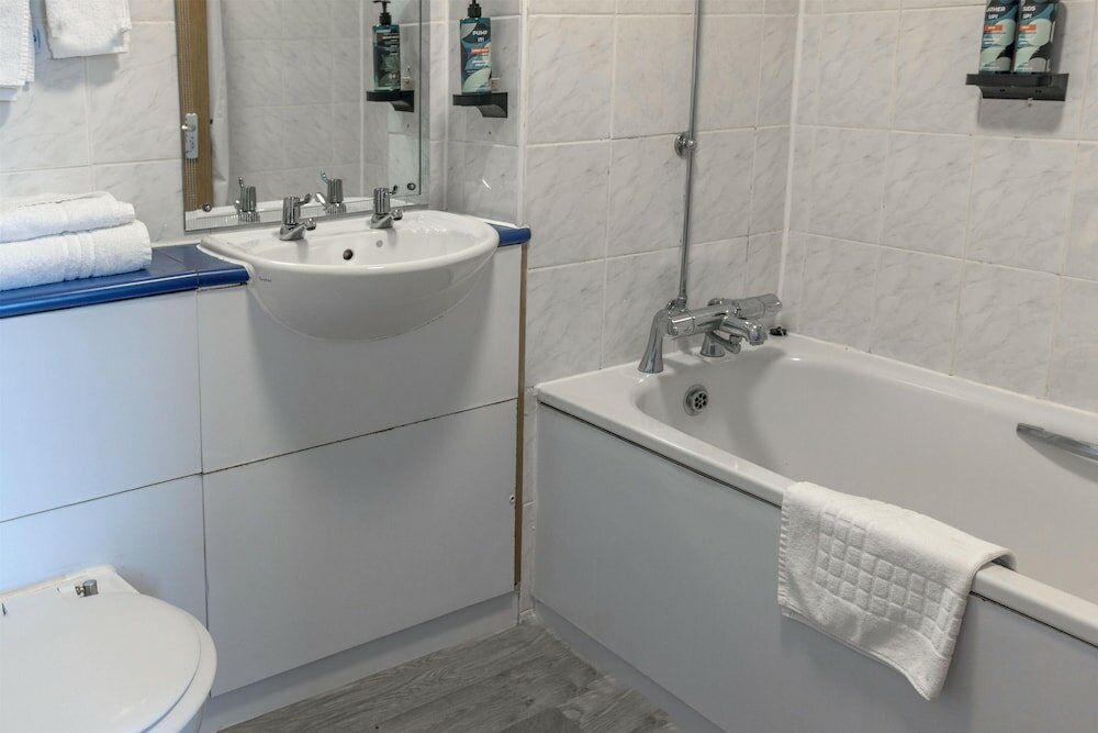 Фото Embassy Newcastle, Sure Hotel Collection by Best Western
