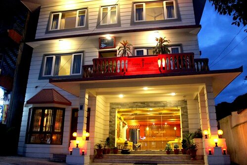 Гостиница Three Jewels Boutique Hotel в Гандаки