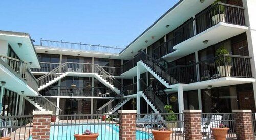 Гостиница Alamar Resort Inn в Вирджиния-Бич