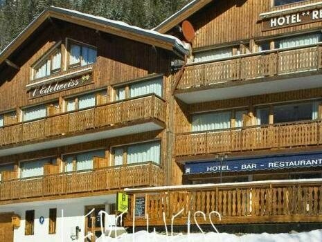Гостиница Hotel L'Edelweiss в Пралоньян-ла-Вануаз