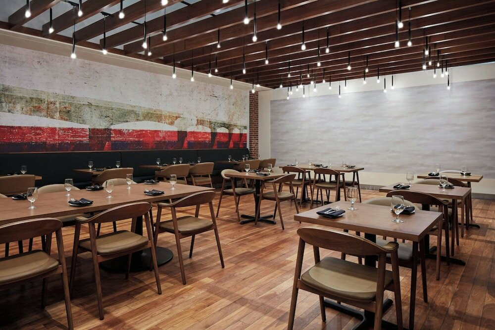 Фото Delta Hotels by Marriott Prince Edward