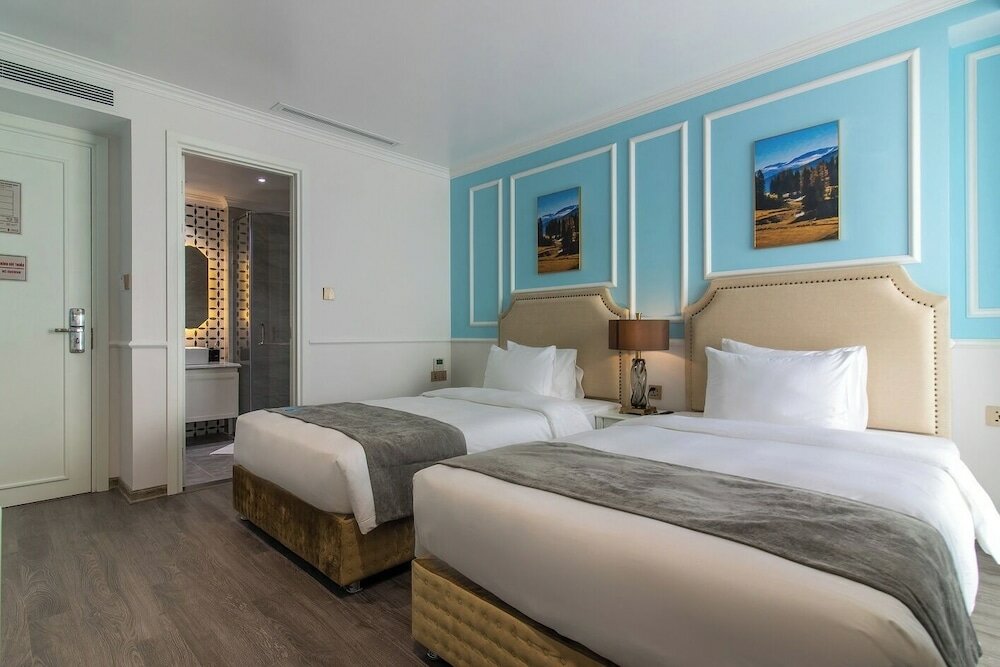 Фото La Vague Hotel