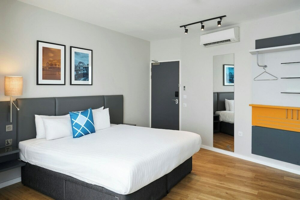 Фото Sleeperz Hotel Newcastle