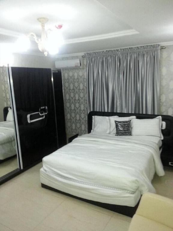 Фото Tenache Hotels