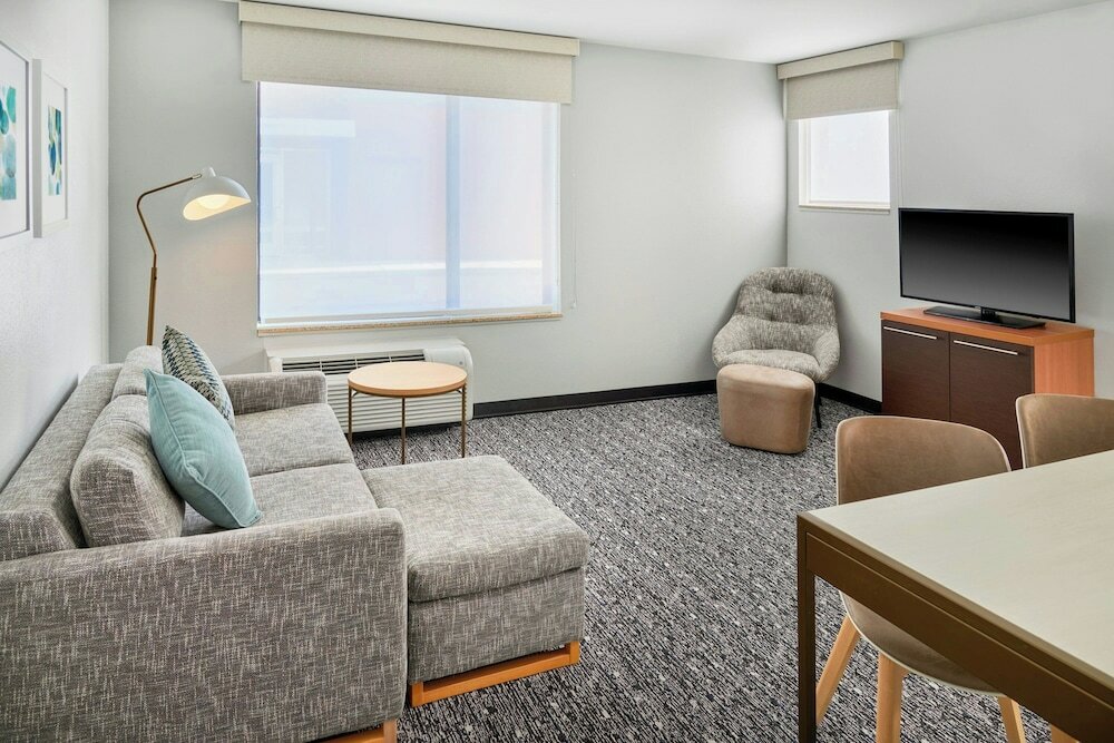 Фото TownePlace Suites by Marriott Detroit Troy