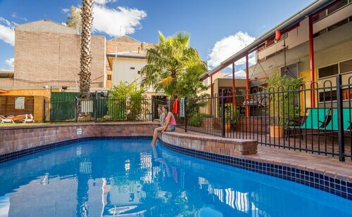 Внешний вид отеля Stay at Alice Springs в Алис-Спрингс, фото 1