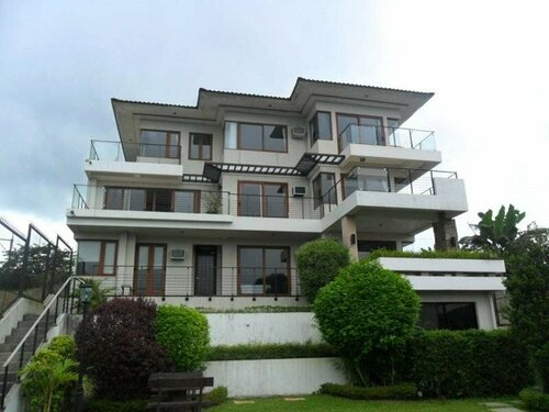 Внешний вид отеля 8 Suites by Fat Jimmy's в Тагайтае, фото 2