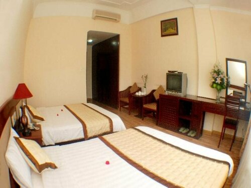 Гостиница Hung Vuong Hotel в Куангнгае