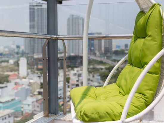 Фото Roliva Hotel & Apartment Danang