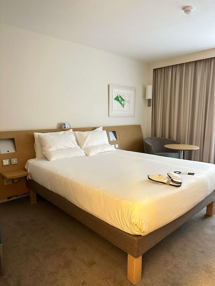 Фото Novotel Birmingham Centre