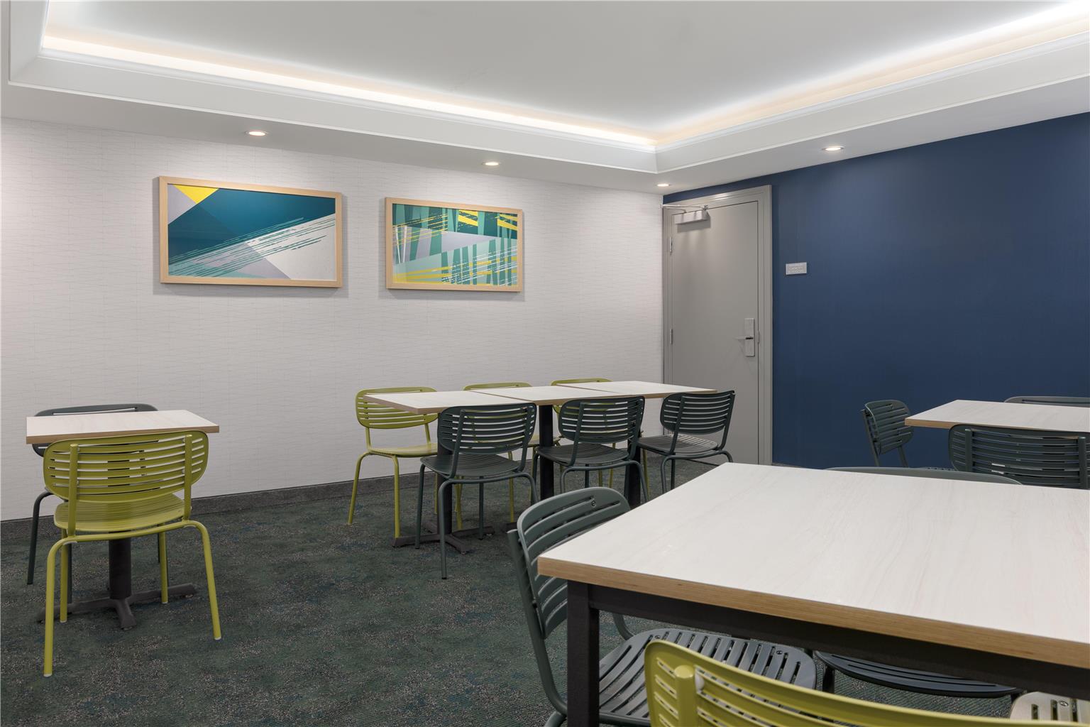 Фото Quality Inn Airport West