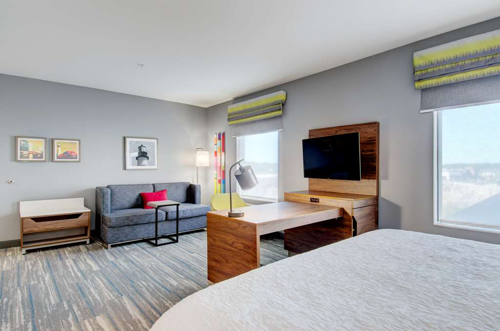 Фото Hampton Inn & Suites Portland West