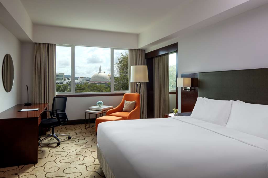 Фото Radisson Hotel Brunei Darussalam