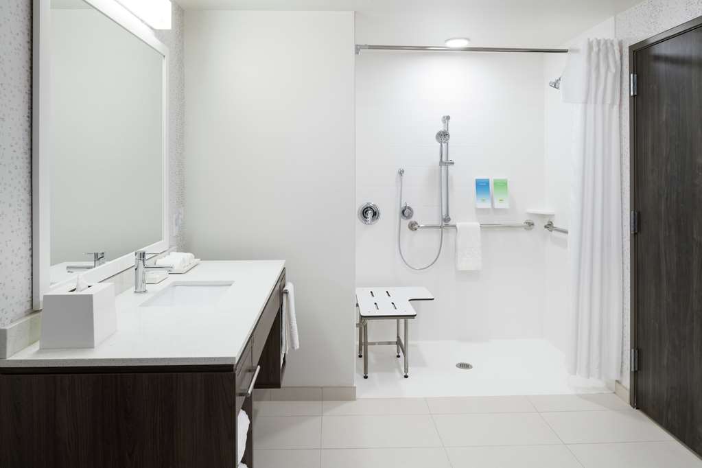 Фото Home2 Suites by Hilton Orlando Airport
